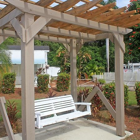 Fort Myers Beach Resort Two-Bedroom Park Model 4 Harlem Heights Екстериор снимка